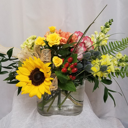 Clear and Sunny from Shaw Florists in Grand Rapids, MN