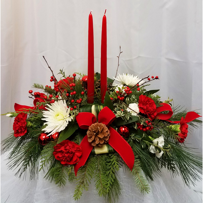 Family Traditions Centerpiece from Shaw Florists in Grand Rapids, MN